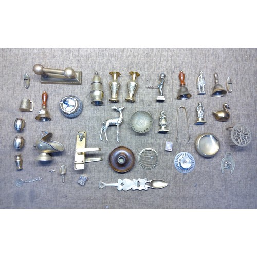 257 - Quantity of brass items including a vintage brass push down ash tray.