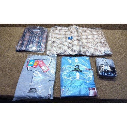 267 - Retail packaged clothing including Slazenger.