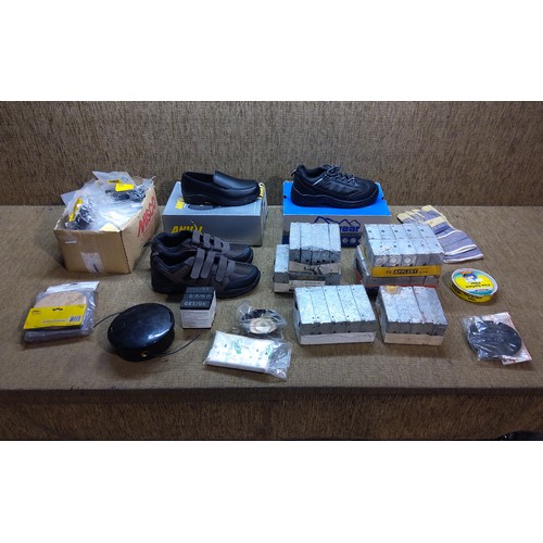 76 - Collection of Electrical fittings boxed work boots size 3 and computer parts.