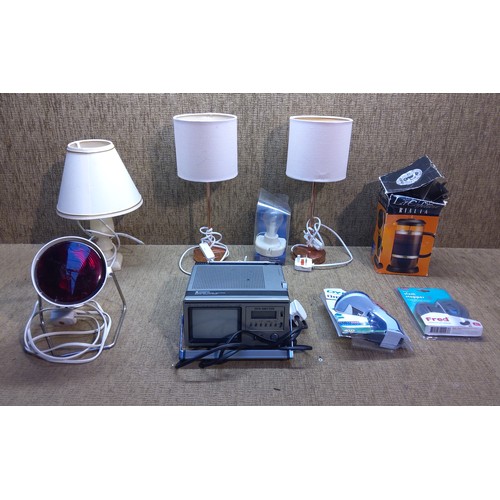 77 - Electricals including a Phillips heat lamp and Hitachi radio TV.