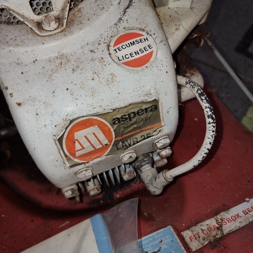 124A - Mount Field M3PD 18 inch power drive petrol lawn mower.