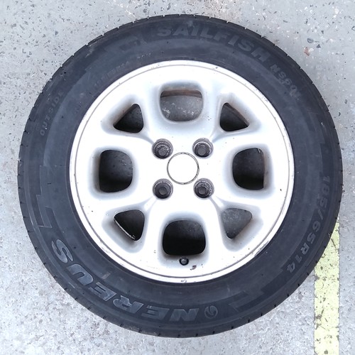 387 - 5 Car wheels with alloys including Two Sailfish NS601 185/65R14, one Futurum HP 185/6.5R14 Event and... 