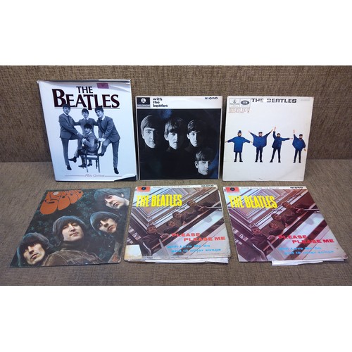 57 - Beatles - Rubber soul (no inner sleeve)
Beatles - Please Please me x2 (worn covers)
Beatles - Help 
... 