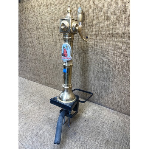 652 - Cruzcampo brass beer pump.