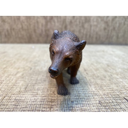 1050 - An Antique bronze grisly bear 6cm x 12cm.