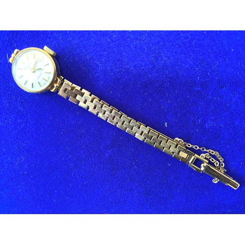 1088 - Rotary 9ct Gold ladies manual-wind watch. 21 Jewel swiss made and working. Weight without movement 1... 