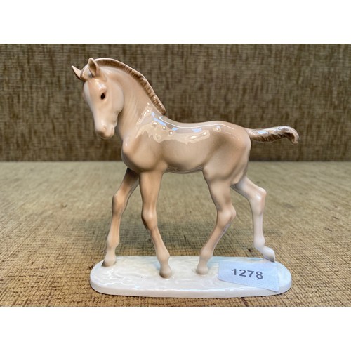 1278 - Metzler & Orloff Kunstporzellan porcelain Figure of Horse 12cm tall.