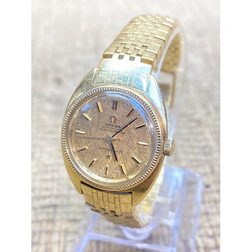 1092 - Omega constellation chromometer automatic 18ct gold Ladies watch working. 61.4g Working.