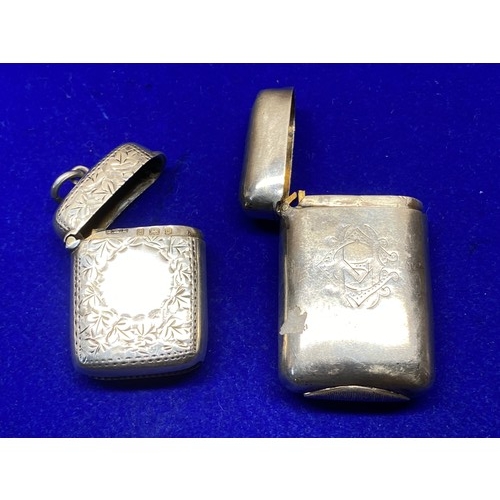 1093 - Silver vesta case and a plated case.