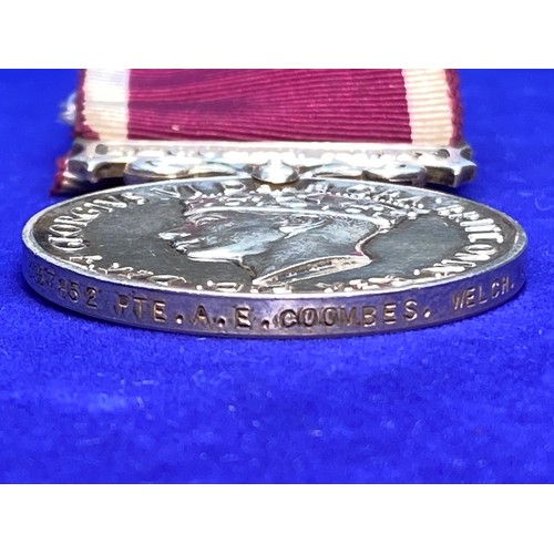 1105 - WW1 British War and Victory Medal awarded to 45813 Pte G S Spencer South Wales Borderers.