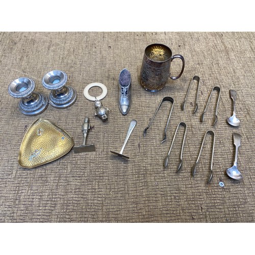 1113 - Collectable antiques including various silver plate items including spoons , shoe shaped pin cousin ... 