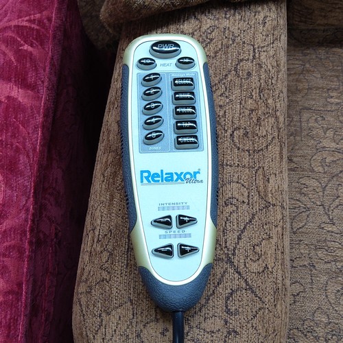 200a - Relaxor Ultra heat and massage reclining chair