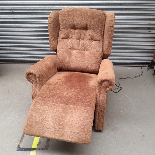 200b - Relaxor Ultra heat and massage reclining chair.