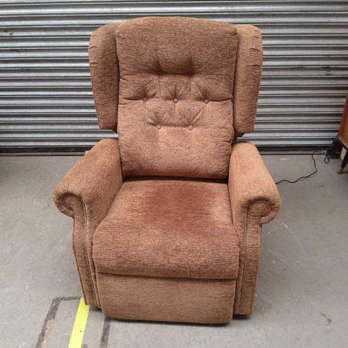 200b - Relaxor Ultra heat and massage reclining chair.