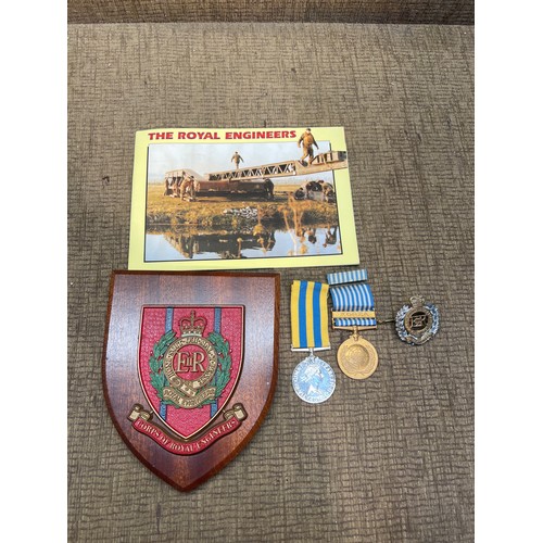 859a - Royal Engineer Plaque and cap badge, Original UN Korea Medal and replica medal.