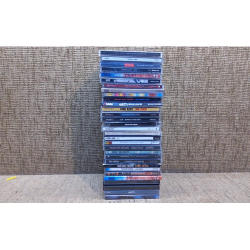 252 - 30 Compact disks including -
Red hot chilli peppers -Californaication.
Sikth - Death of a dead day.
... 