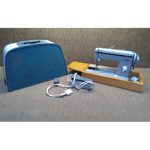 550 - Pfaff vintage cased electric sewing machine.