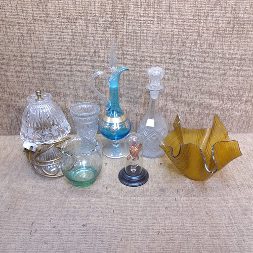 884 - Collection of Glass and Studio glass, including a glass lamp.