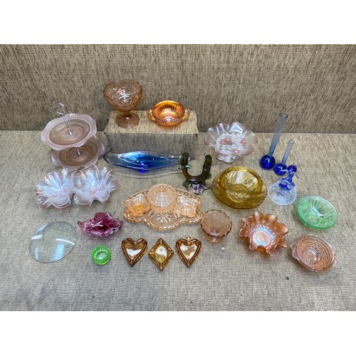 1257 - Selection of Studio glass and Carnival glass bowls and dressing table set.