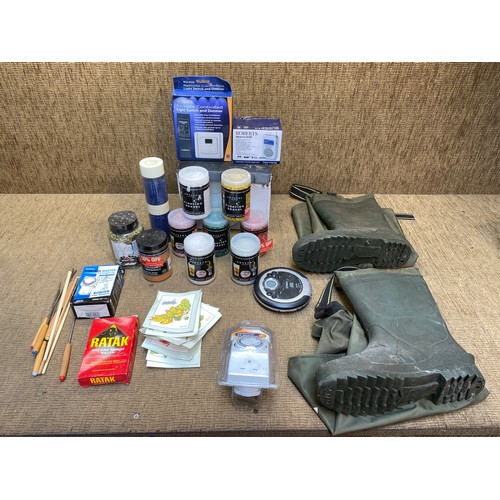 694 - Mixed items and electricals including a pair of fishing waders, a remote control light switch and di... 