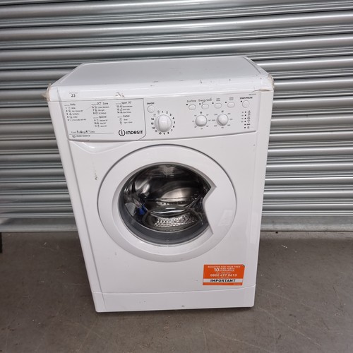 23 - Indesit 6kg washing machine.