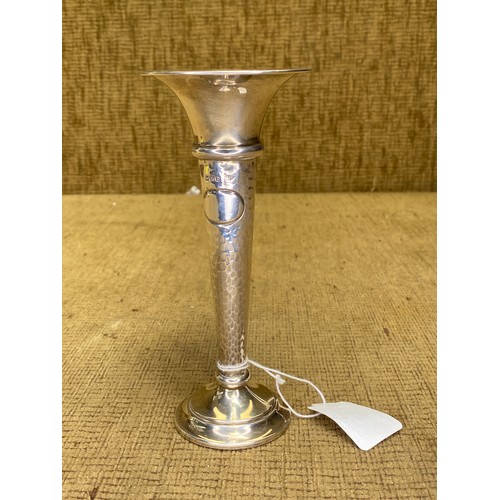 868 - Walker & Hall Hallmarked silver flute bud vase 138 grams dated Sheffield 1909.