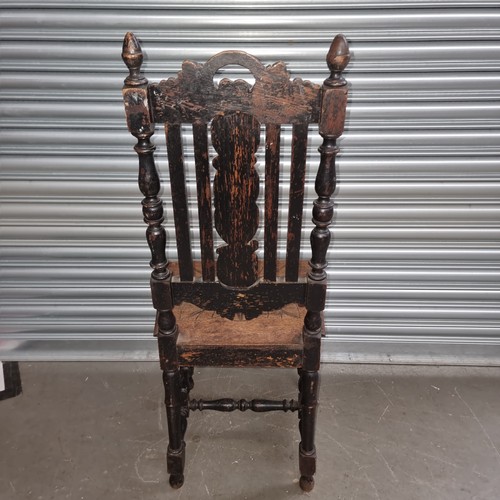 1229 - Victorian oak carved hallway chair.