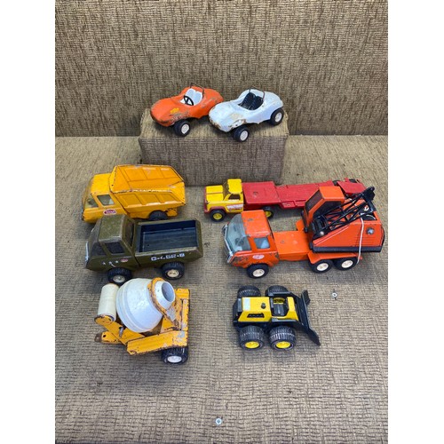 1235 - Collection of vintage Tonka tin plate toys.