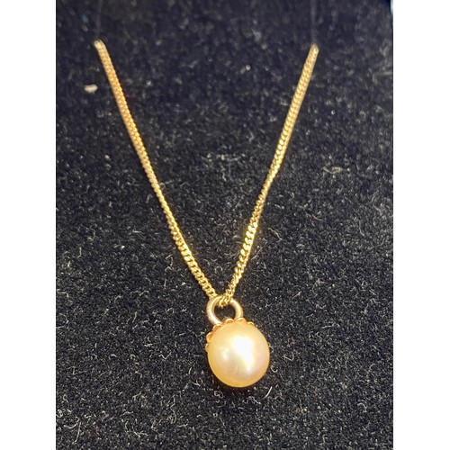 882 - 9ct gold pearl necklace and chain (2.2g)