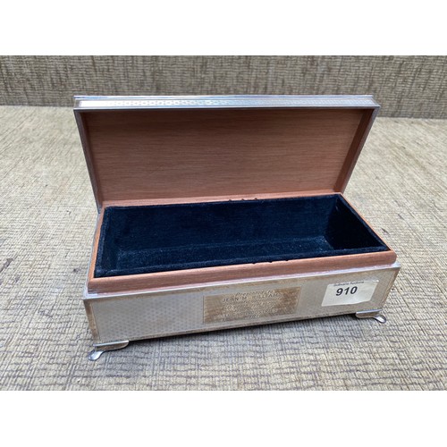 910 - Stirling silver Birmingham 1981, Lucas industries presentation box by Harman Brothers . 205Lx70Hx90W... 