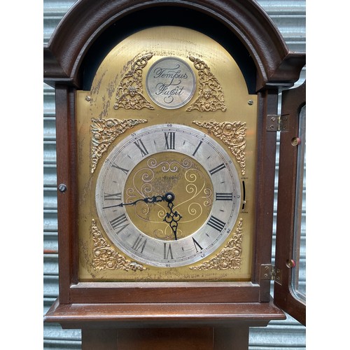 1277 - Tempus Fugit grandmother clock 104cm tall.