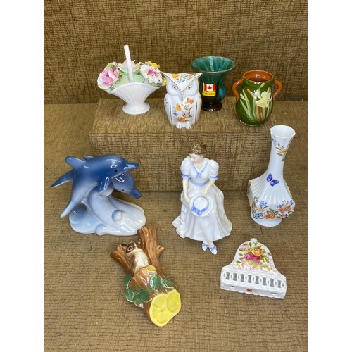 753 - Collectable ceramics including a Royal Doulton figurine, Ainsley trinket pots and Obrart Dolphin.