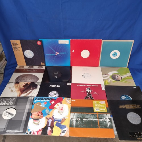 1341 - Collection of dance and hip hop Vinyl LPs. Check other pics.