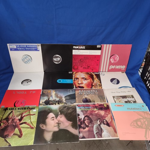 1341 - Collection of dance and hip hop Vinyl LPs. Check other pics.