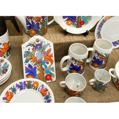 1352 - 36 piece Villeroy & Boch Acapulco dinner service.