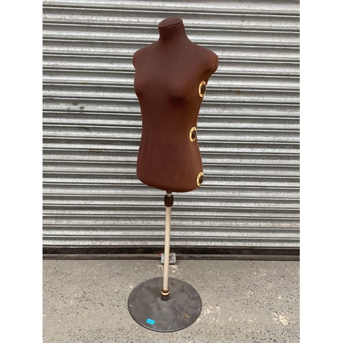 1080 - Adjustable Mannequin bust on stand.