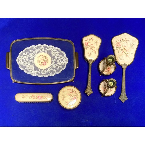 1084 - Vintage brass dressing table set.