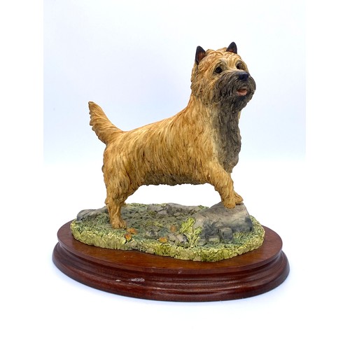 652 - Border Fine arts statue of a Westie dog 20cm long.