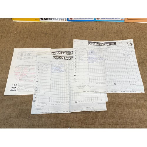 1186A - 28 BDO and World darts programmes with the official score sheets taken on the day names include Bobb... 