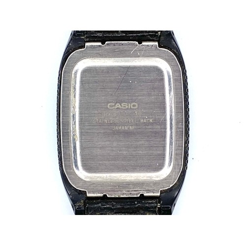 865 - Rare Casio 760 FTP-10 Flip Top Calculator Quartz Analog Unisex Watch.
