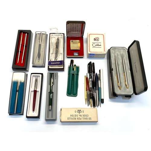 676 - Boxed pens including Parker , Conway and Sheaffa.