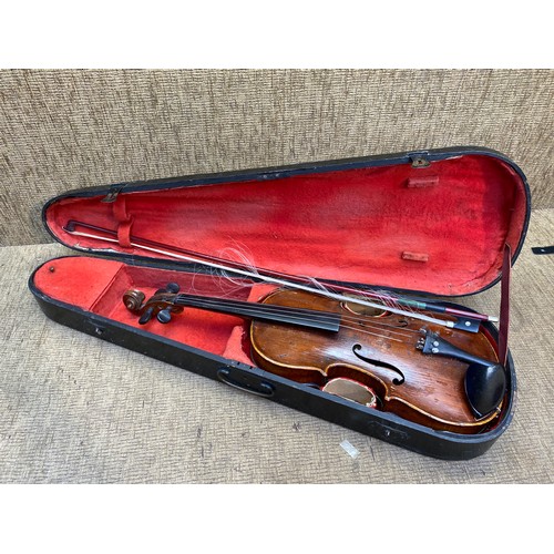 293 - Vintage cased Violin A/F.