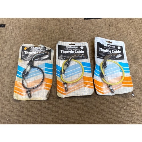 332 - 3 x Throttle Cables in retail packaging for the Ford Escort MK2.