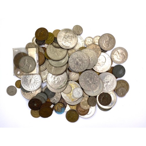 895 - Over 1 Kilo of mixed world and UK coins.