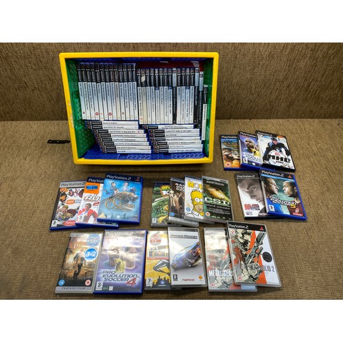 60 - Large collection of PS2 and PSP games.