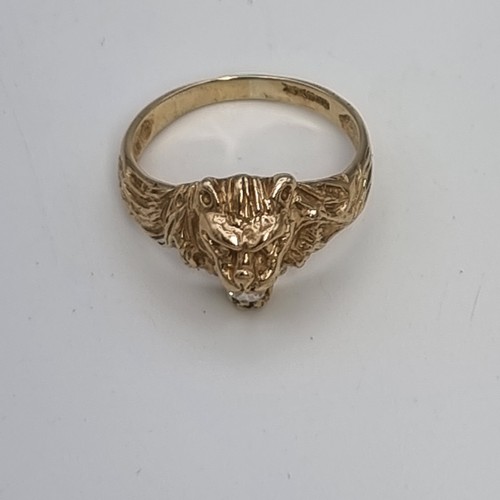 893 - 9K gold lionhead ring 3.3 grams size P