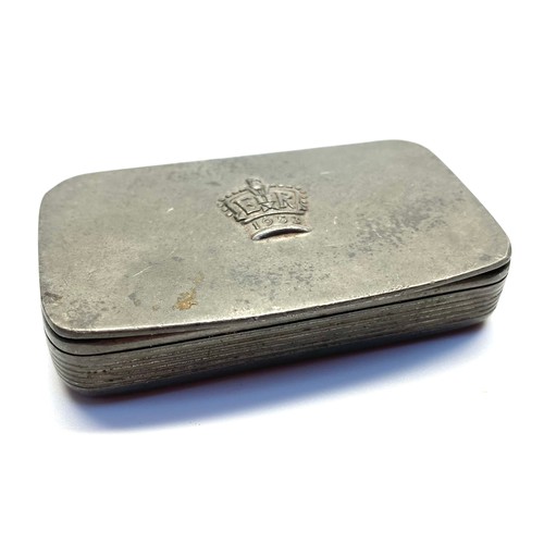 925 - Fribourg and Treyer of London Cornish Pewter snuff box dated 1953.