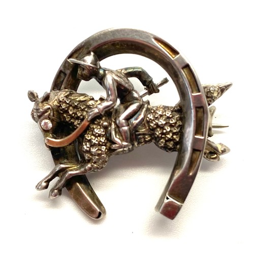 926 - Antique late Victorian Silver Horse racing brooch. (RD15839)