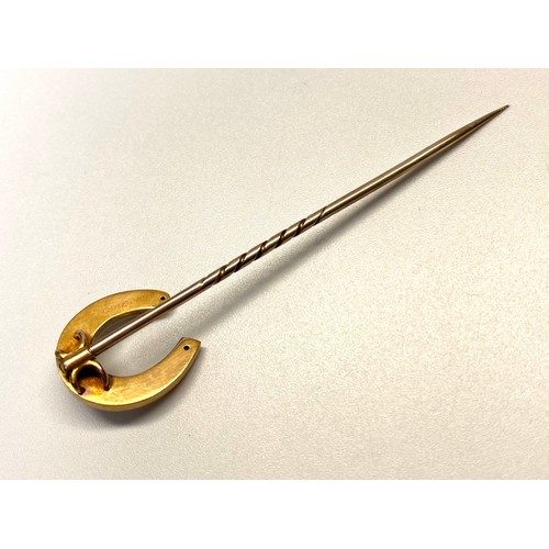 969 - Beautiful Victorian high quality gold  Horseshoe stick pin with seven 2mm diamonds 4.1 grams.