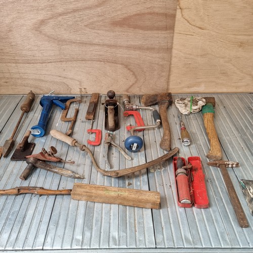 27 - Mixed selection of tools.
